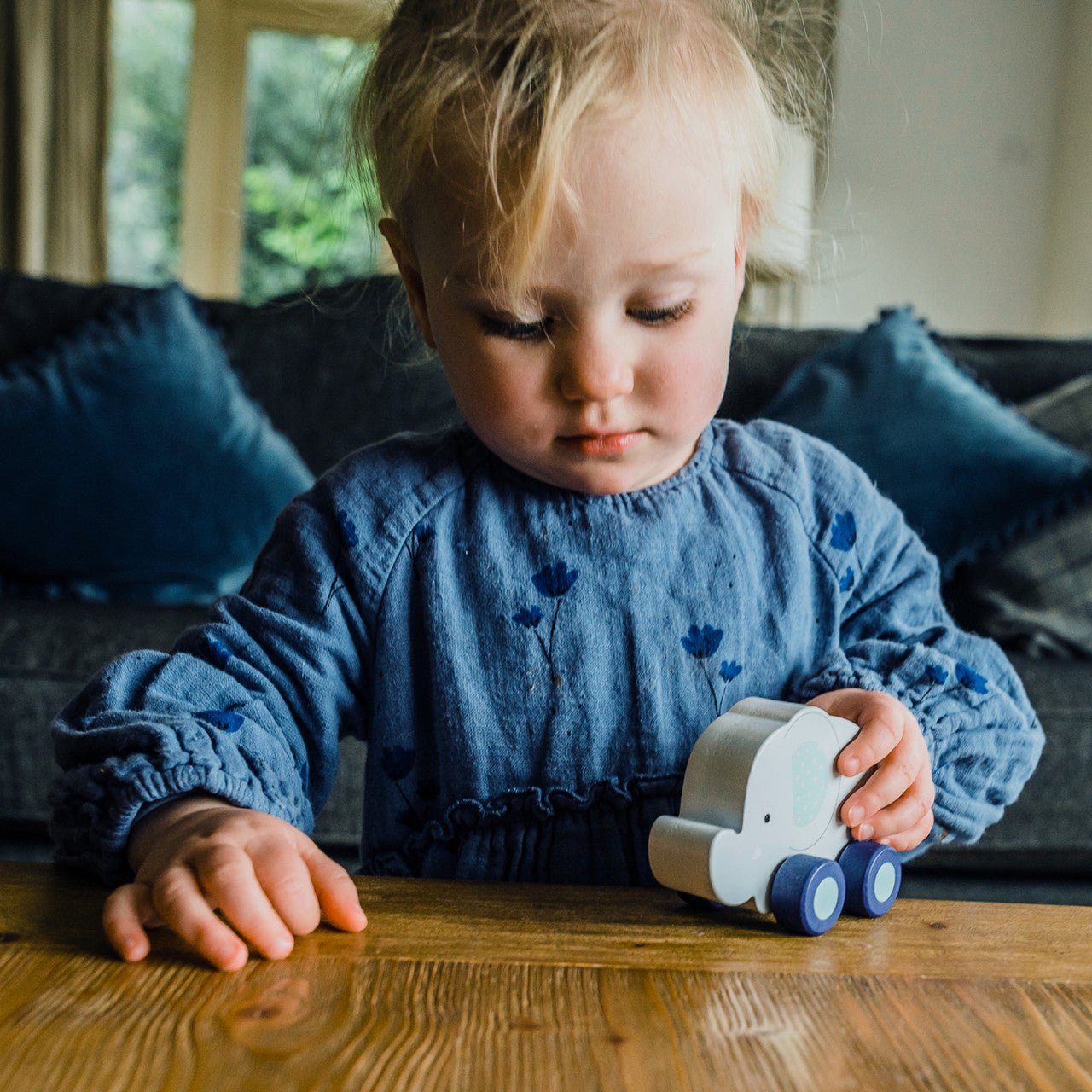 Elefant - jucarie din lemn cu roti, Orange Tree Toys