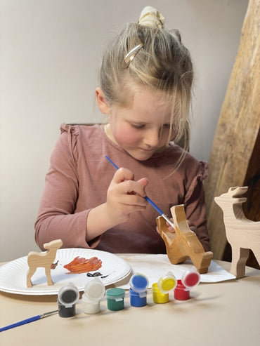 Joc creativ de pictat Familia de caprioare, Egmont Toys