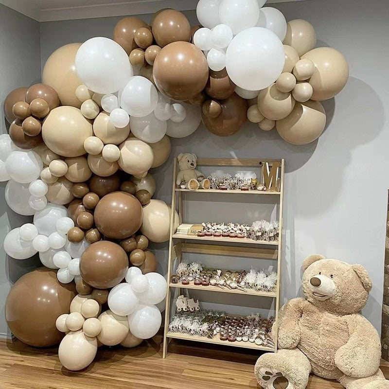 Baloane din Latex pentru Arcada, ANGELBEAR, Set Mix din 125 baloane, Model Petrecere pentru Arcada, Baloane Party, 12 cm, 25 cm, 45 cm, Pai si Adeziv inclus in pachet, Maro, Alb, Bej