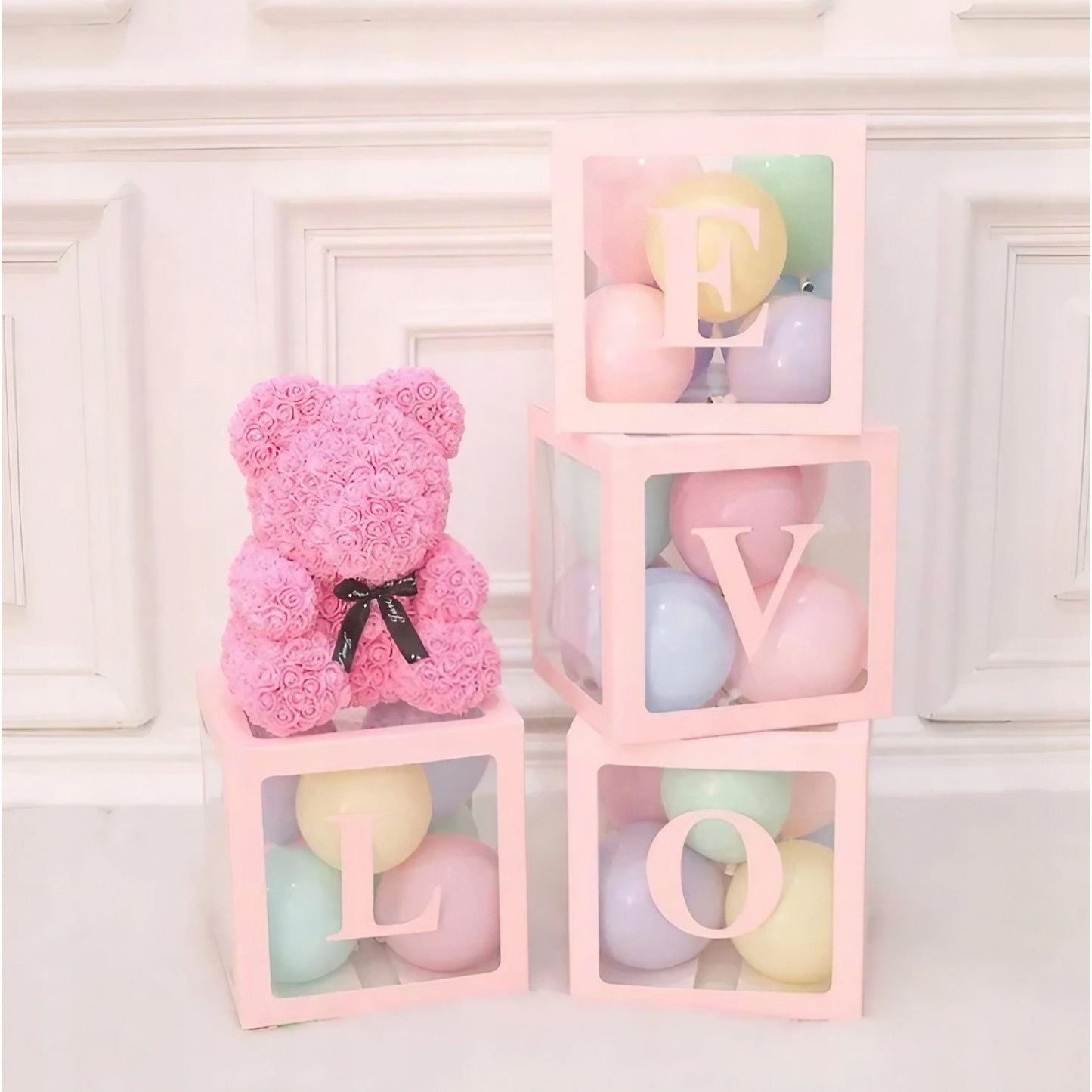 Set 4 Cutii pentru Baloane, ANGELBEAR, Model Scris Love, Tematica Iubire, Cuburi Decorative din Plastic, Accesorii pentru Petrecere, 30 x30 cm, Transparente Contur Roz