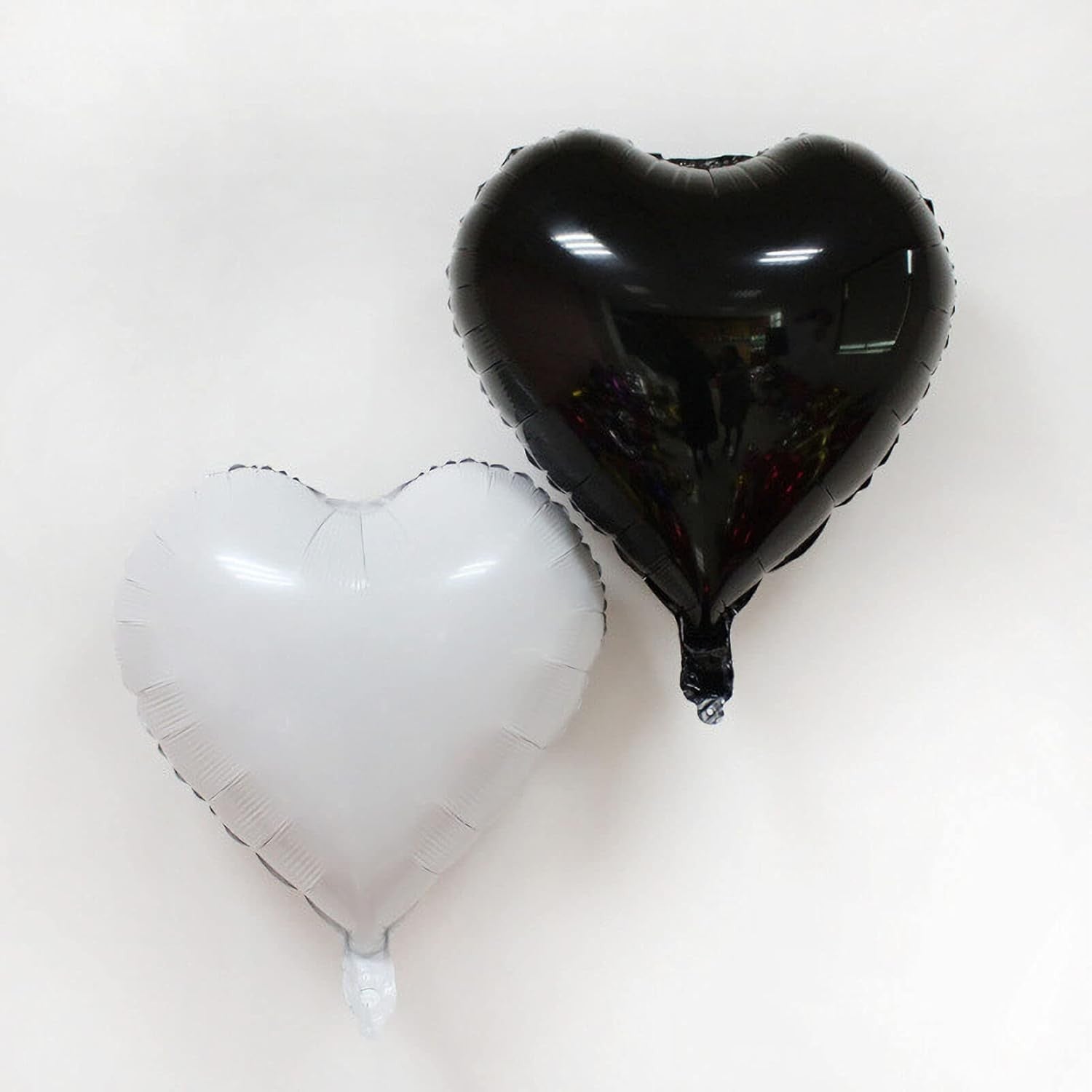 Balon din Folie Metalizata, ANGELBEAR, Figurina Inimioara, Model Simplu, Tematica Iubire, 40 cm, Ambalaj Individual, Pai Inclus, Umflare cu Aer sau Heliu, Negru