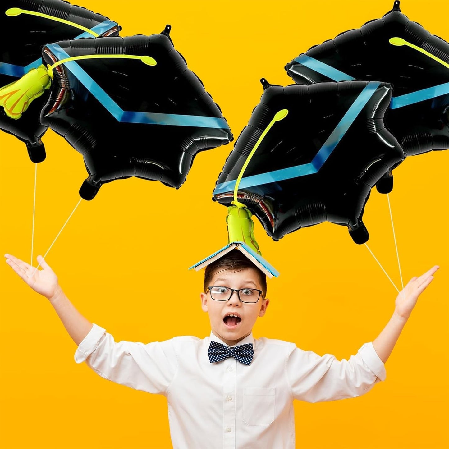 Balon din Folie Metalizata, ANGELBEAR, Figurina, Model Toca Congrats Grad, Tematica Absolvire, 56x70 cm, Ambalaj Individual, Pai Inclus, Umflare cu Aer sau Heliu, Negru-Albastru