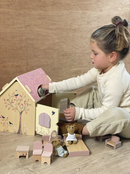 Casuta de papusi cu 2 ursuleti de plus, Egmont Toys
