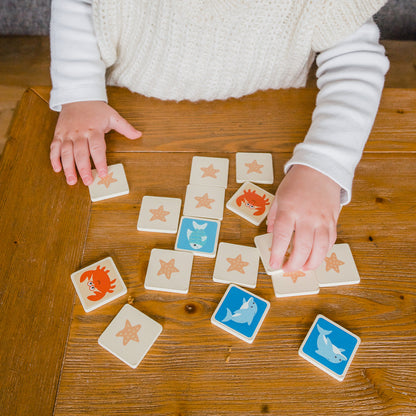 Joc de memorie din lemn cu vietatiile marii, Orange Tree Toys