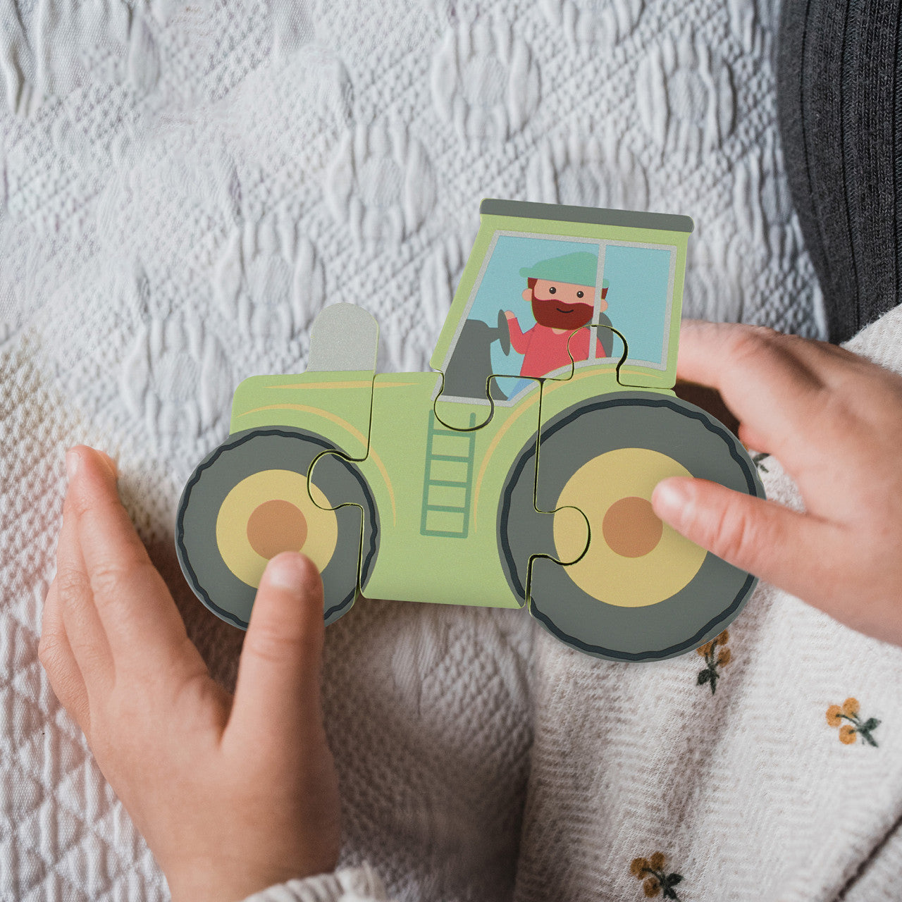 Puzzle tractor din lemn, Orange Tree Toys
