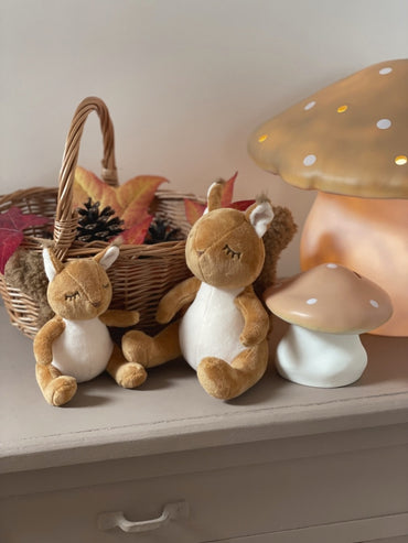Veverita Pam, Egmont Toys